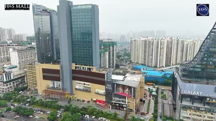 Aerial view of Boulevard Walk with H&S Mall and Carrefour already live, Panvel, Mumbai