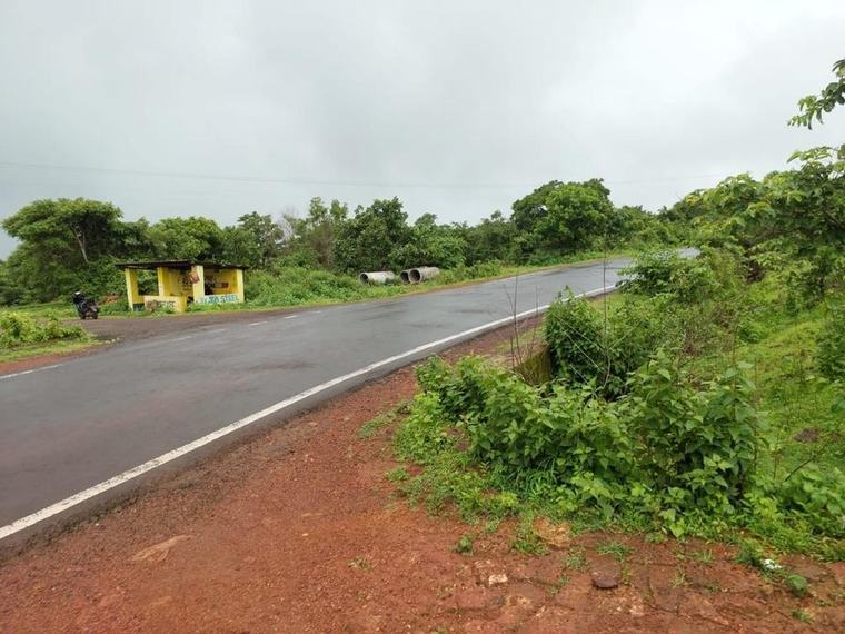 Approach road to the Oceano site, Malvan, Maharashtra